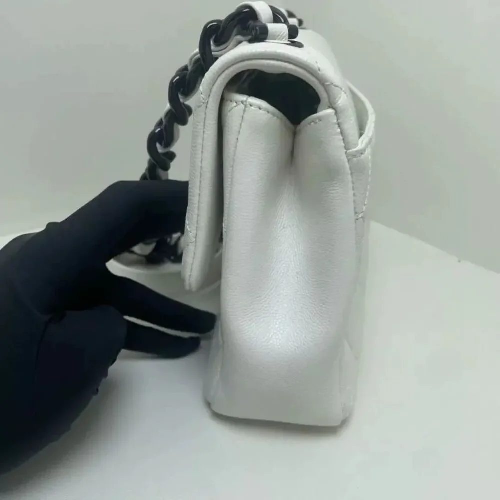 CHANEL brand color